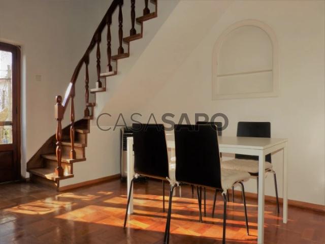 Apartamento T3+1 Duplex para alugar em Cascais