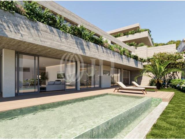 Apartamento T3+1 em condomínio no Estoril, Cascais
