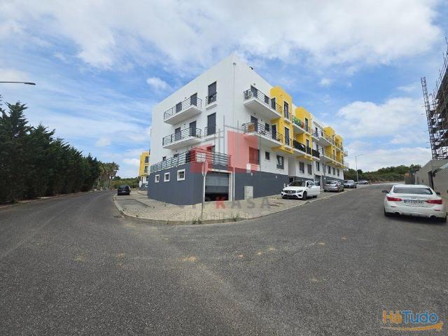 Apartamento T3+1 em Mafra | 26084093968
