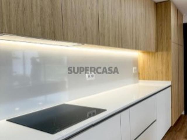 Apartamento T3+1 novo duplex com garagem e varanda nas Paivas Seixal