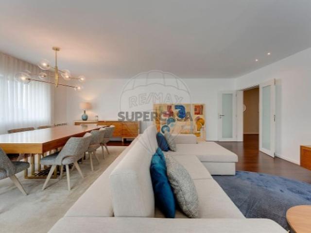 Apartamento T3+1 na Costa Nova