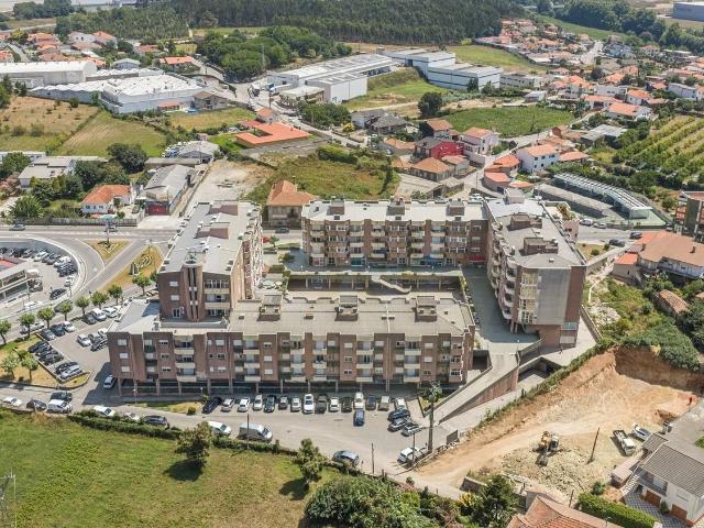 Apartamento T3+1 Remodelado | Edifício Portas do Minho | Ribeirão