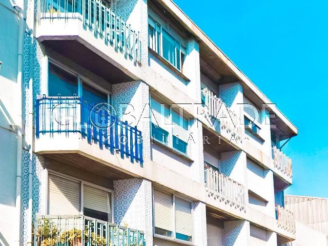 Apartamento T3+1 Renovado no Porto