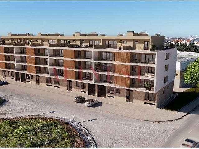 Apartamento T3+2 Duplex Com Terraço, Varandas E Garagem No M. 168m² Montijo e Afonsoeiro