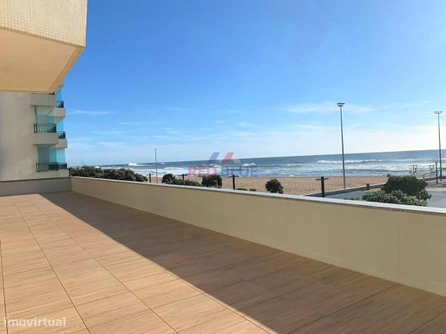APARTAMENTO T4+2, 1 LINHA DE MAR, AVENIDA DOS BANHOS, PVOA DE VARZ