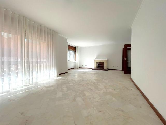 Apartamento T4