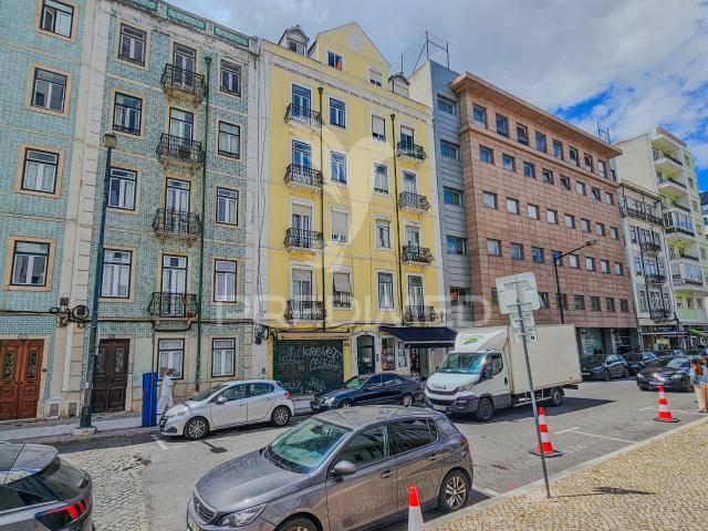 Apartamento T4 +1 no Centro de Lisboa, Picoas