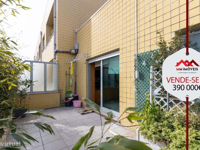 Apartamento T4 | 3 Frentes | Recuado | Garagem 2 Carros