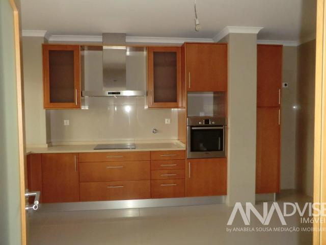 Apartamento T4 Triplex Venda em Viseu,Viseu 139m² Viseu