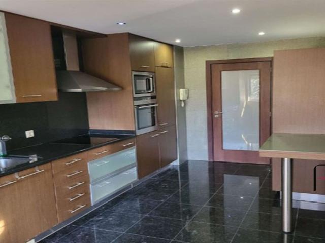 Apartamento T4 Venda em Cidade da Maia,Maia