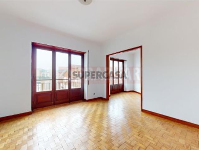 Apartamento T4 Venda em Santo António dos Olivais,Coimbra