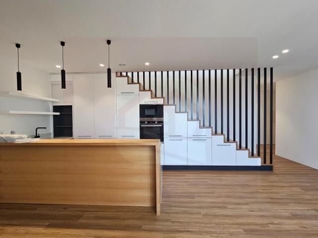 Apartamento T4 * Vista Mar * *luxo *Junto da praia *Garagem