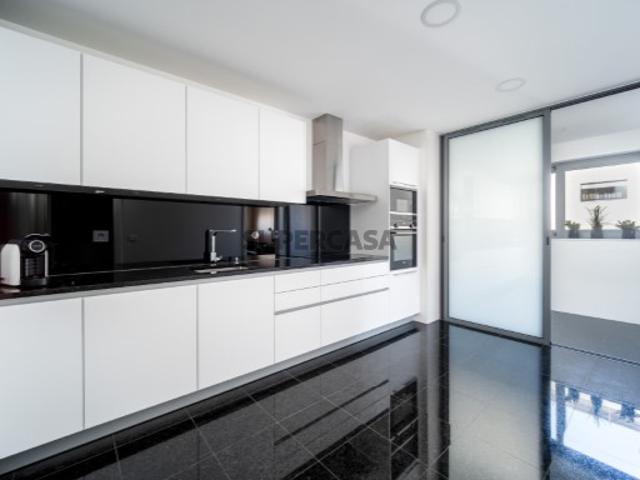 Apartamento T4 Vista Parque