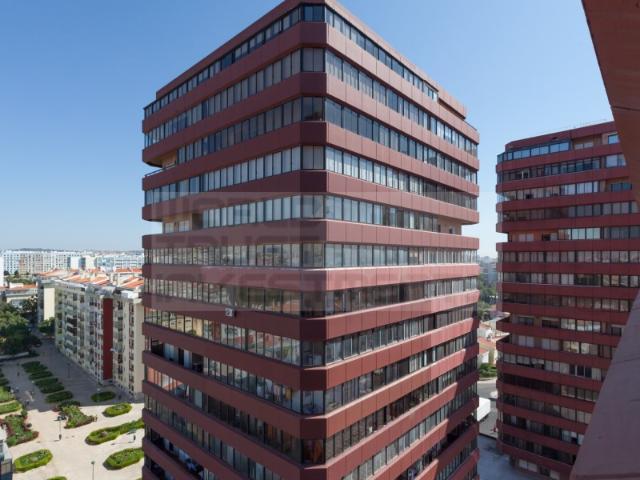 Apartamento T4 à venda na Rua da Quinta das Palmeiras