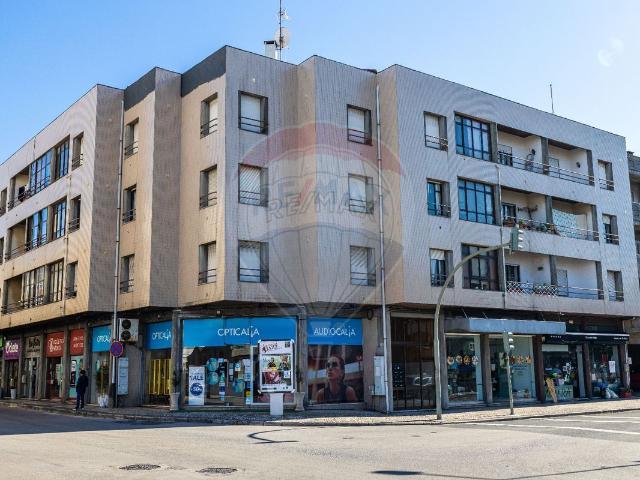 Apartamento T4 à venda em Marinha Grande