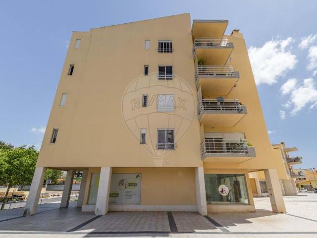 Apartamento T4 à venda em Oeiras 243m² Oeiras E São Julião Da Barra