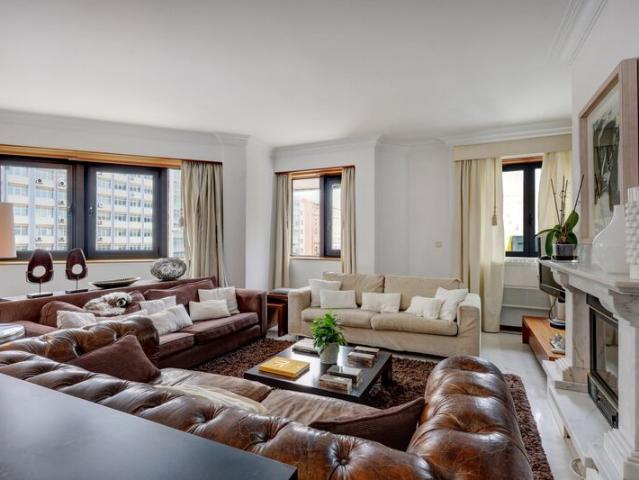 Apartamento T4 à venda em Avenida de Roma, São João de Deus, concelho de Lisboa, Lisboa, Portugal