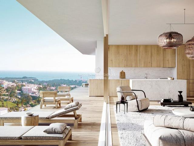 Apartamento T4 à venda em Alfanzina, concelho de Lagoa Algarve, Faro, Portugal