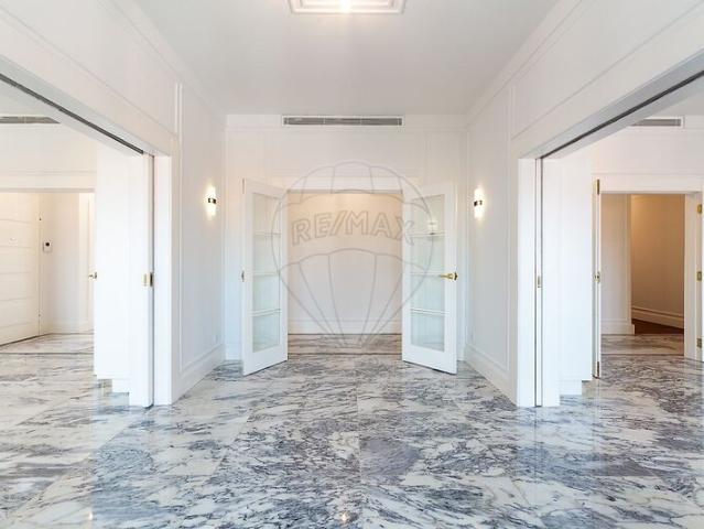 Apartamento T4 à venda em concelho de Lisboa, Lisboa, Portugal