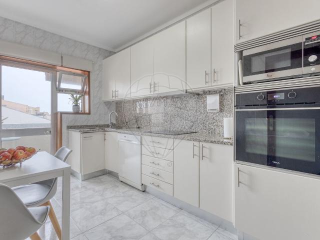 Apartamento T4 à venda em Espinho