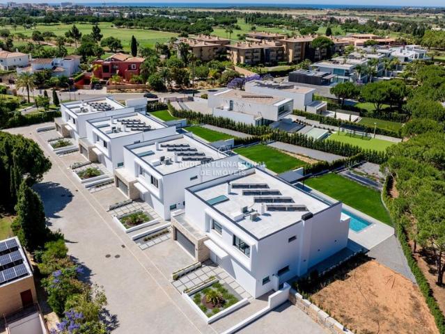 Apartamento T4 à venda em Vilamoura, Quarteira, concelho de Loulé, Faro, Portugal