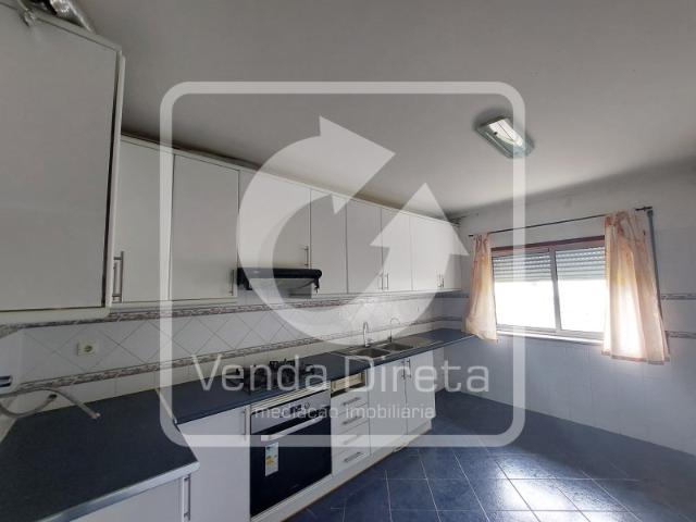 Apartamento T4, C/ PARQUEAMENTO, Alto Seixalinho, Barreiro