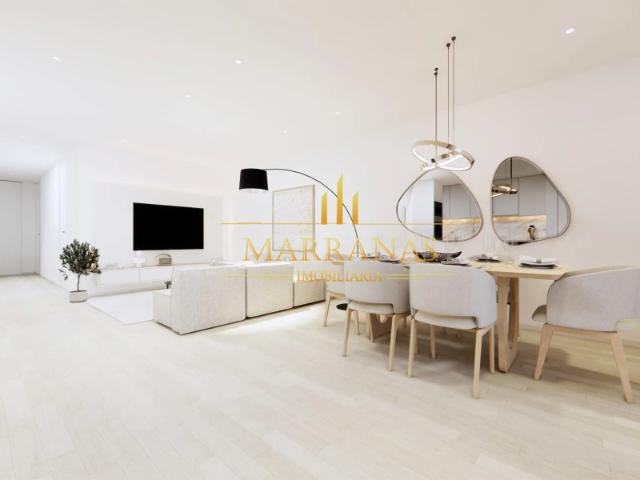 Apartamento T4 c/ varanda