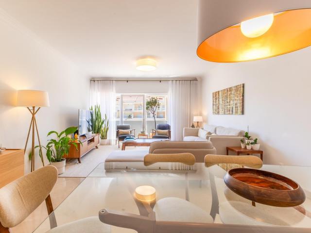 Apartamento T4, Cascais, Carcavelos e Parede 140m² Carcavelos e Parede