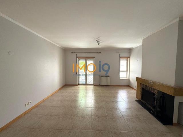 Apartamento T4 centro de Fátima