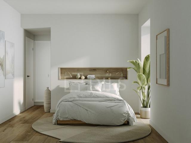 Apartamento T4 com área exterior, junto ao Rio Douro