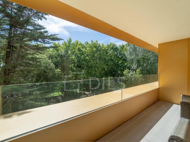 Apartamento T4, com garagem junto ao Parque da Cidade, Porto
