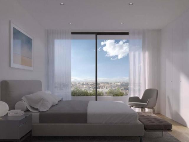 Apartamento T4 com grande terraço em condomínio no Estoril 200m² Cascais e Estoril
