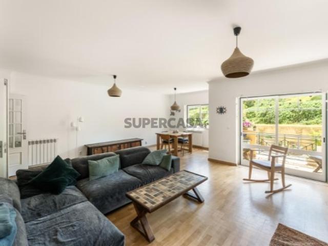 Apartamento T4 com estacionamento, Quinta da Beloura, Sintra
