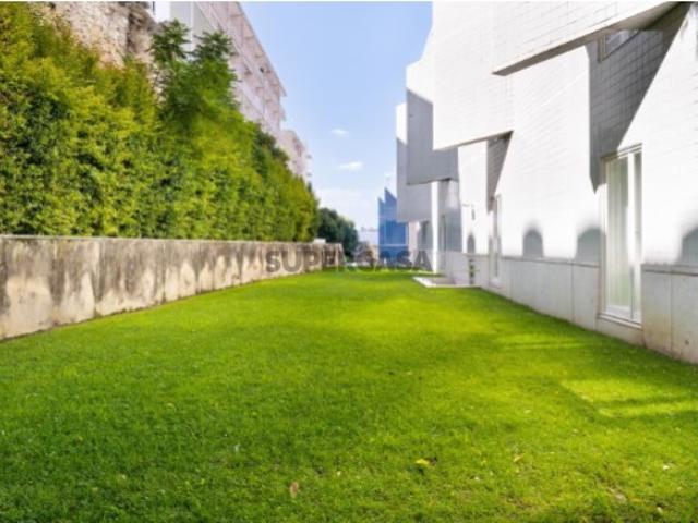 Apartamento T4 com jardim, Chiado, Lisboa