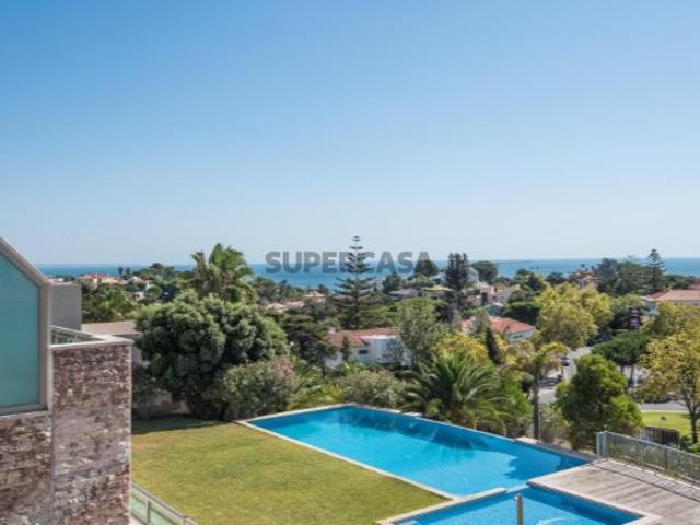 Apartamento T4 com jardim, Estoril, Cascais