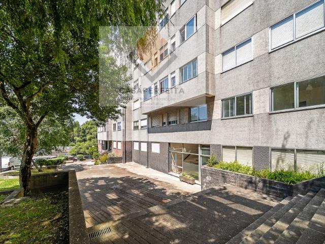 Apartamento T4 com Lugar de Garagem Devesas, Vila Nova de Gaia