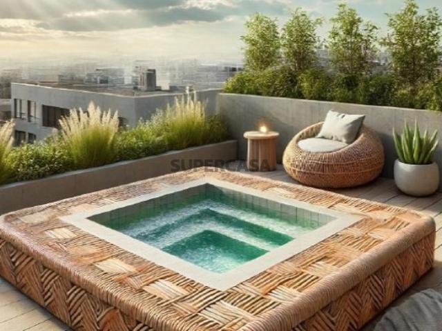 Apartamento T4 com parqueamento, arrecadação, varandas e piscina Santo António de Caparica