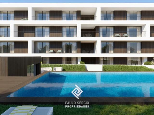 Apartamento T4 com piscina privativa no Empreendimento Leão. 160m² Paços De Ferreira