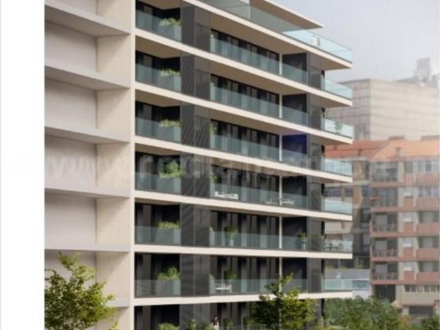 Apartamento T4 com terraço com 192.55 m2, Boavista 183m² Ramalde