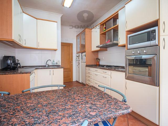 Apartamento T4 com Terraço em Arroios | Centro de Lisboa