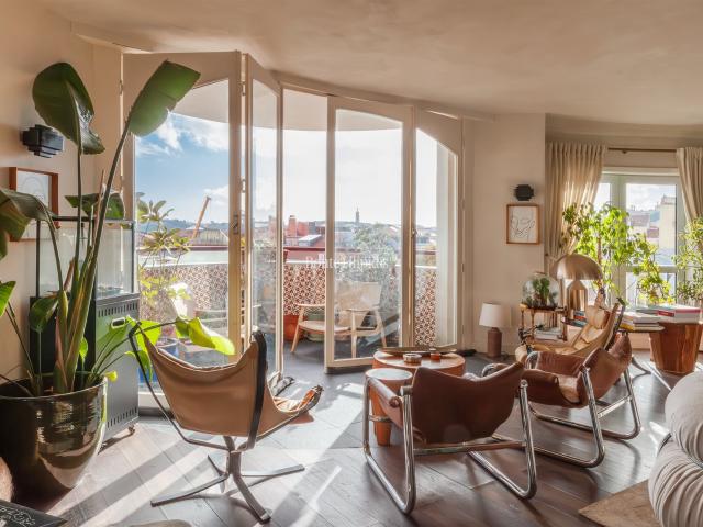 Apartamento T4 com varanda e vista sobre o Tejo em Santos 255m² Misericórdia