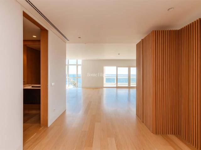 Apartamento T4 com Vista Panorâmica de Mar em Cascais 372m² Cascais e Estoril