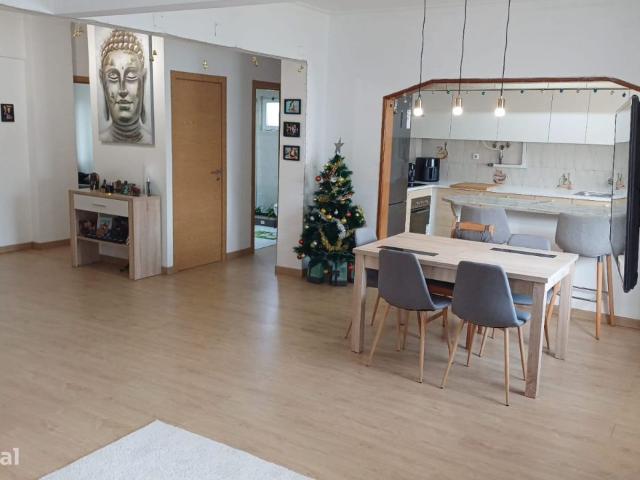 Apartamento T4 convertido em T3 EM FEIJ LARANJEIRO
