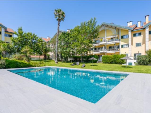 APARTAMENTO T4+1 DUPLEX NA QUINTA DA BELOURA COM 2 SUITES NASCENTE POENTE