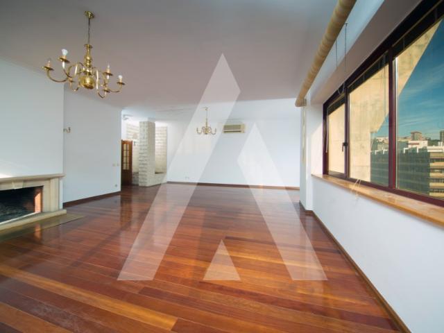 Apartamento T4 Coimbra