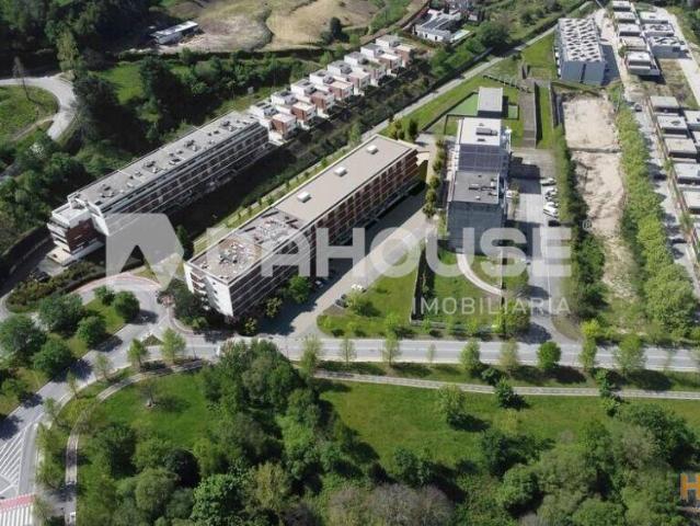 Apartamento T4, Costa Guimarães | 26023788303