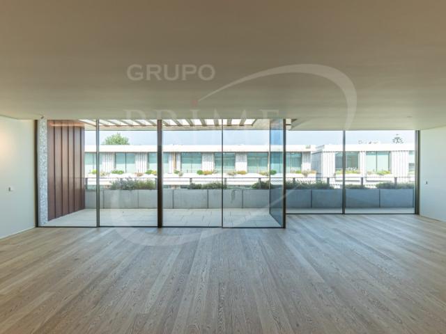 Apartamento T4 de Excelência em Condomínio Privado | Nevogilde, Foz do Douro