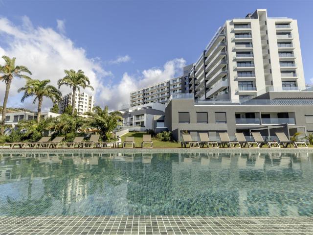Apartamento T4 de Luxo Madeira Acqua Residences com vista. 195m² São Martinho