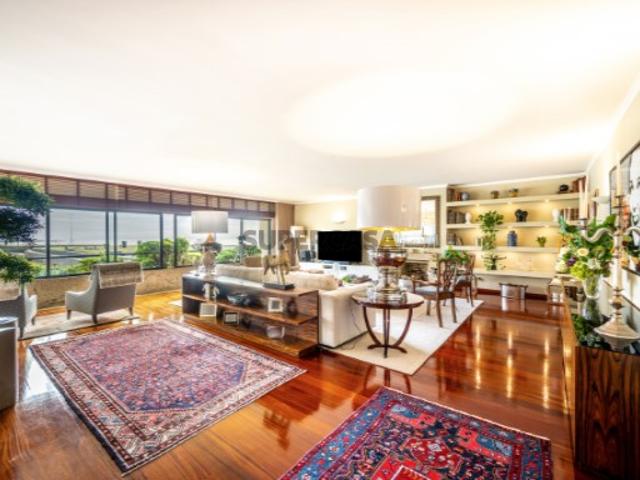 Apartamento T4 de luxo com vistas mar em Leça da Palmeira