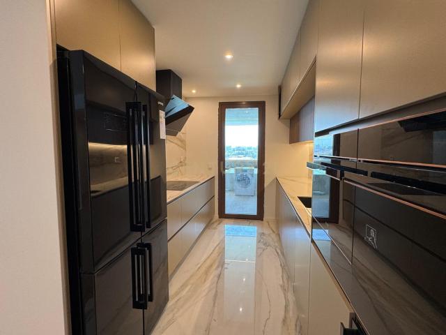 Luxuoso Apartamento com Vista Panorâmica em Vila Nova de Gaia